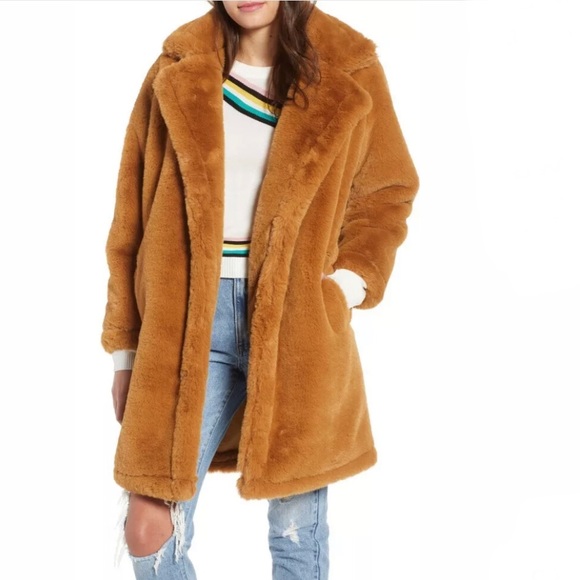 Woven Heart Jackets & Blazers - Woven Heart Camel Faux Fur Teddy Coat Size M